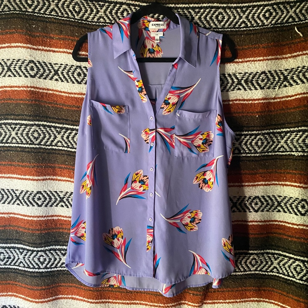 Express short sleeve Portofino floral lavender print